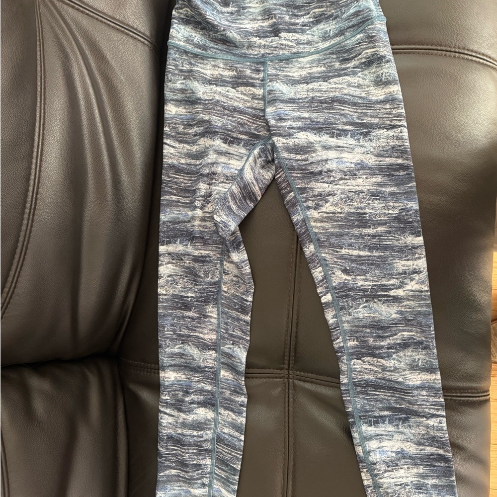 lululemon athletica Blue Marbled Space-Dye and black and white  Leggings